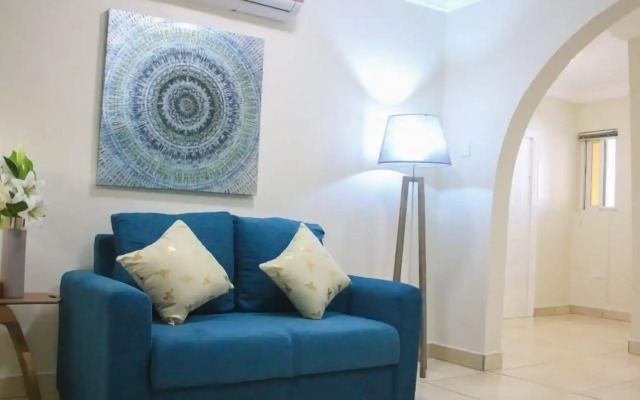 Earl Heights Suites Hotel