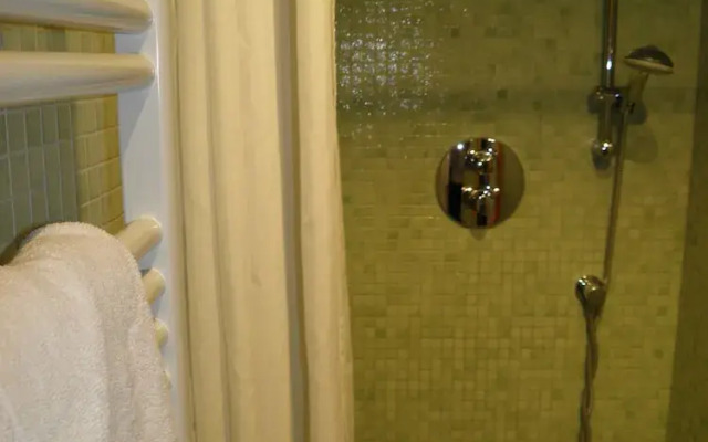 Suitur Courtyard House