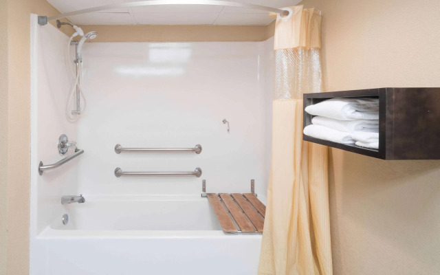 Days Inn by Wyndham Goodlettsville/Nashville