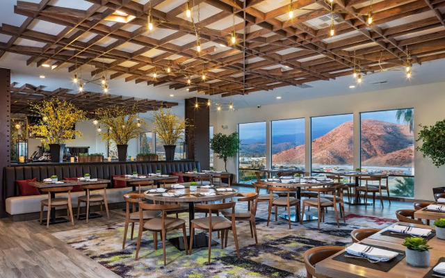 DoubleTree by Hilton Pomona