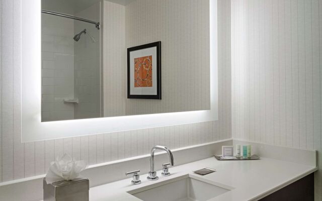 DoubleTree by Hilton Hotel Bristol, Connecticut