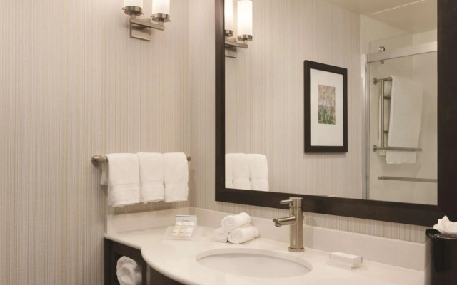 Hilton Garden Inn Boston Logan Airport