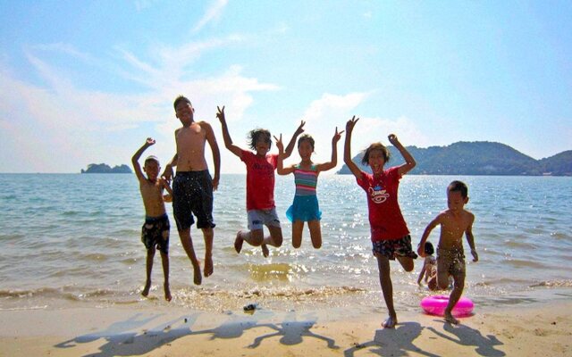 Laem Sing Natural Beach Resort