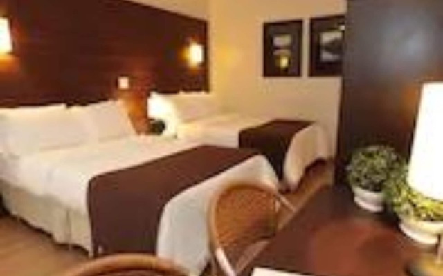 Oasis Tower Hotel