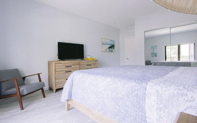 Vistalmar King Deluxe - One Bedroom Apartment