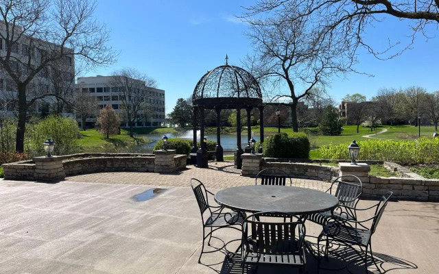 BEST WESTERN PLUS Schaumburg Hotel