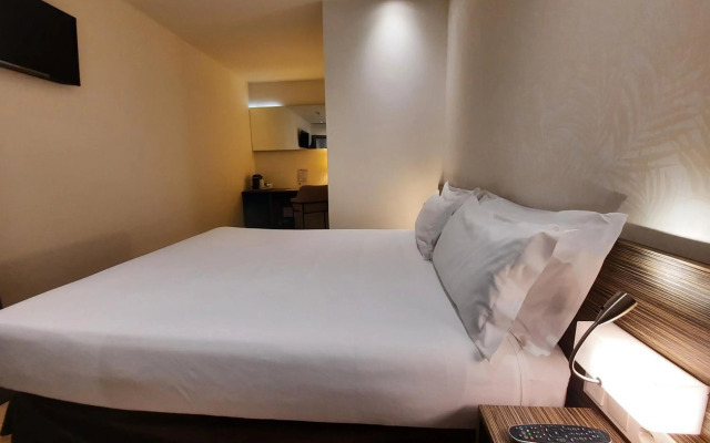 Air Rooms Madrid by HelloSky