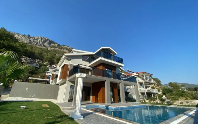 Göcek Mari̇n B Vi̇lla