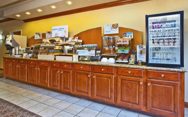 Holiday Inn Express Hotel & Suites Goshen by IHG