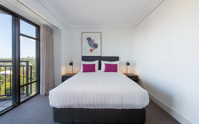 Avani Auckland Metropolis Residences – Guest Rooms – Auckland