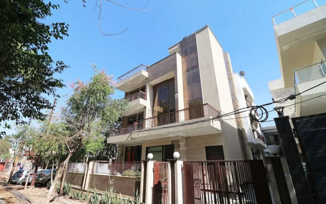 Oyo 36250 Kalinka Empire