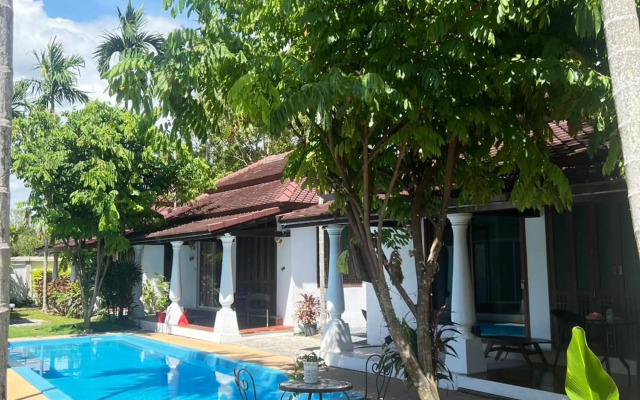 Excellence Villas & Hostel