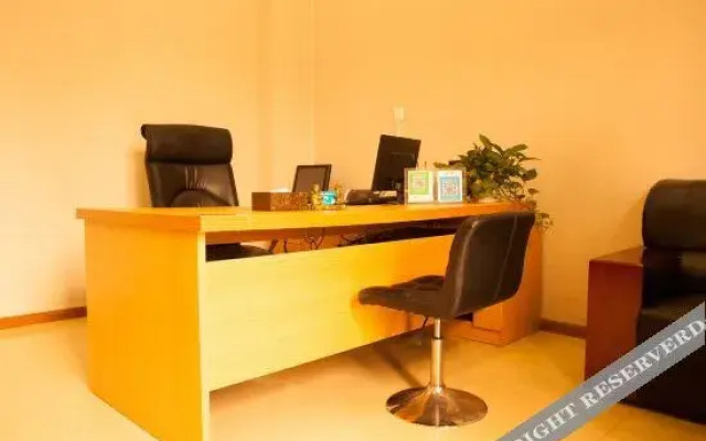 Palm Lake Serviced apartment