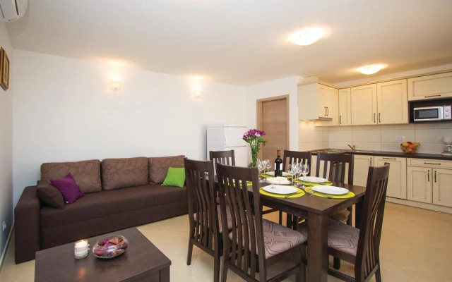 Stunning Home in Filipana With Wifi and 2 Bedrooms