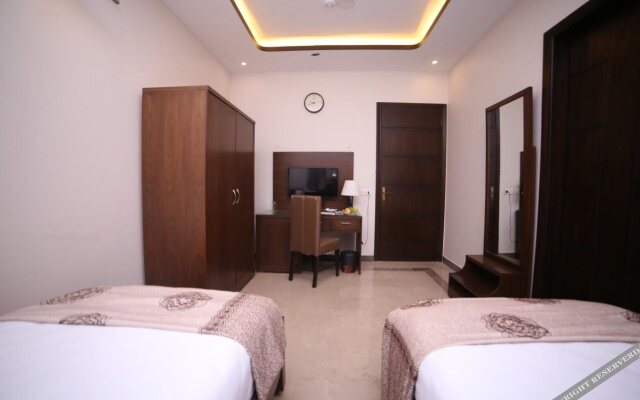 Zifan Hotel & Suites