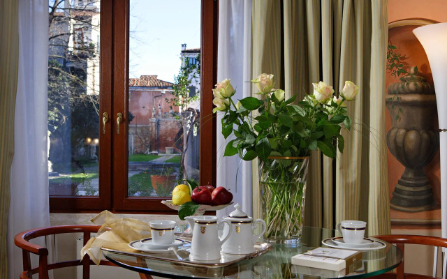EXCESS VENICE Boutique Hotel & Private Spa - Adults Only