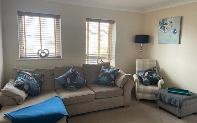 Eaton Ford Green Apartment