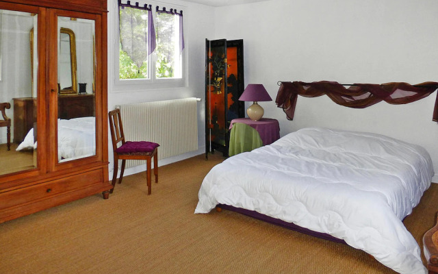 Holiday Home in Denneville Near Sandy Beach