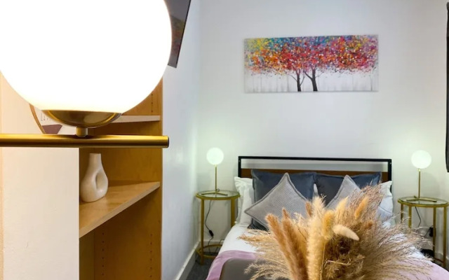 Modern studios Close to Hyde Park