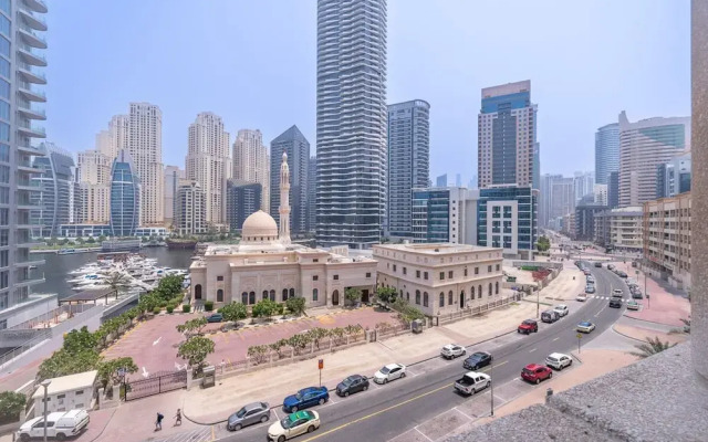 Charming and Cozy 2BR Stay in Dubai Marina