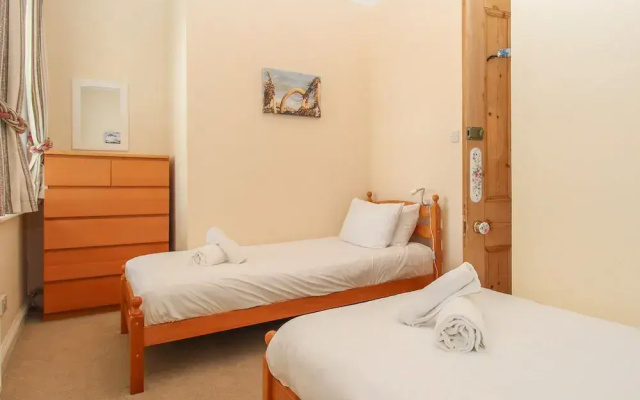 Badbury Lodge