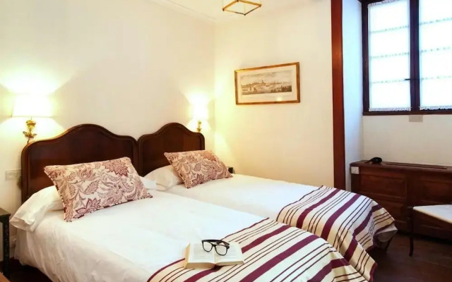 Luxurious Villa Oasis in Santa Brigida
