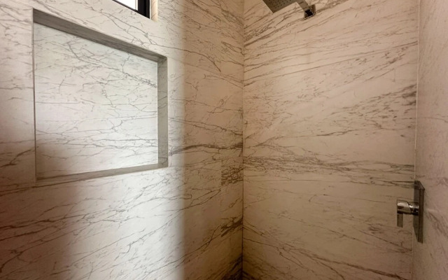 Sandy Beach 2BR Beachfront Getaway