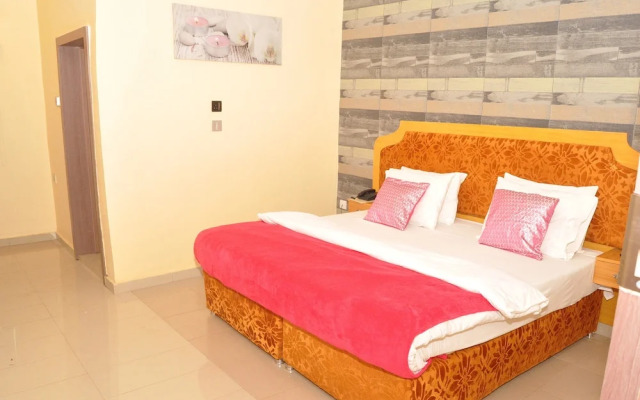 Ne-Yo Hotel and Suites