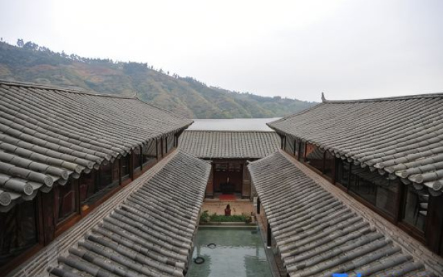 Red River Valley Hot Spring Resort Mile
