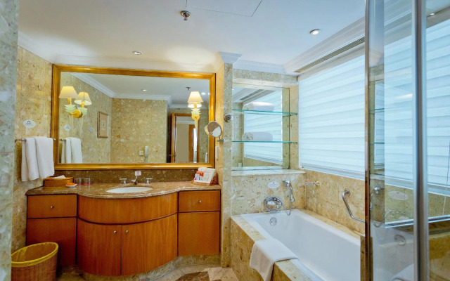 Crowne Plaza Hotel Qingdao by IHG