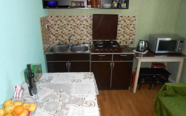 Gis Guest House