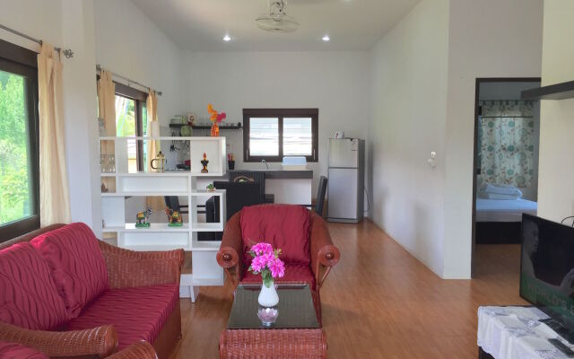 Cosy 2 Bedroom House Lamai Koh Samui