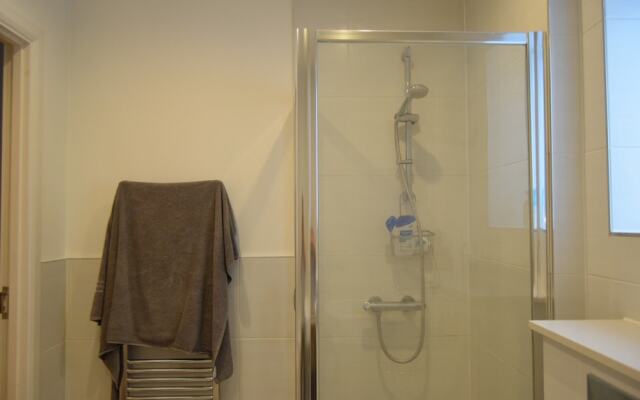 Modern 1 Bedroom Flat in East London