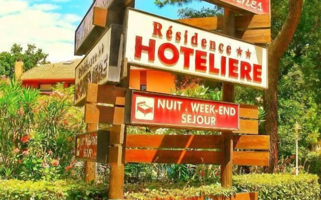 Résidence Hôtelière les Acanthes