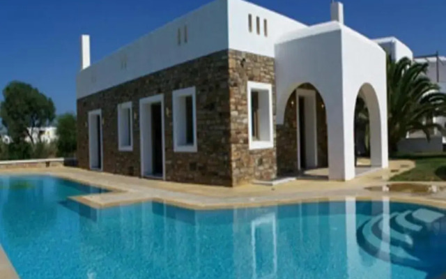 Plaka Hotel II