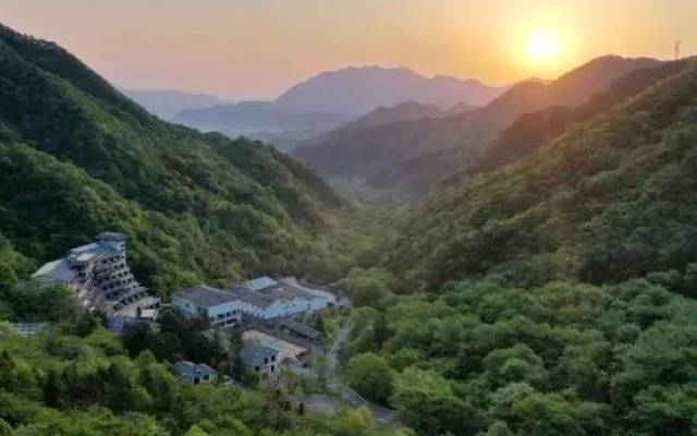 Tiantangzhai Holiday Hotel