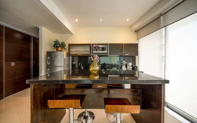 The Loft - Just 4 blocks from the beach