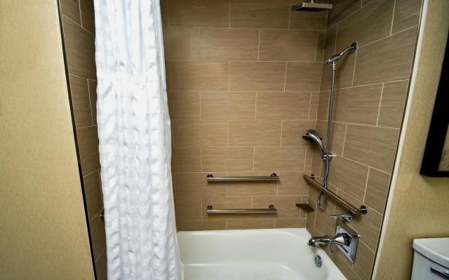 Moxy Houston Downtown