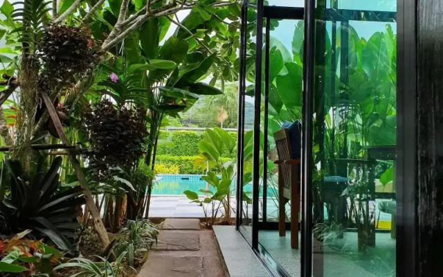 Big Buddha Hillside Hotel