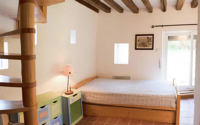 Characteristic, 16-th Century House With Heated Swimming Pool