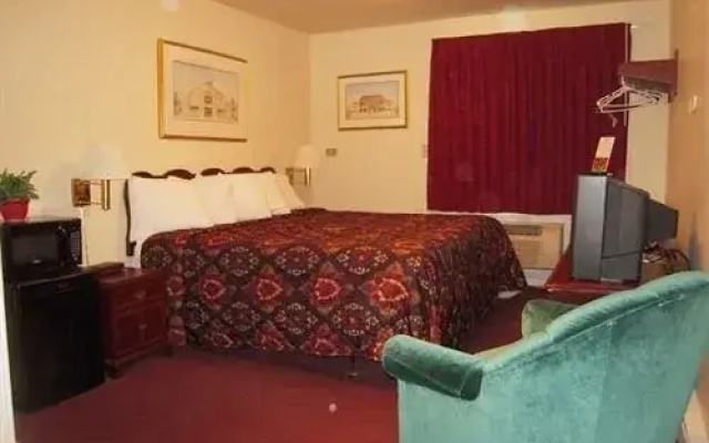 Cocca's Inn & Suites Route 7 Latham