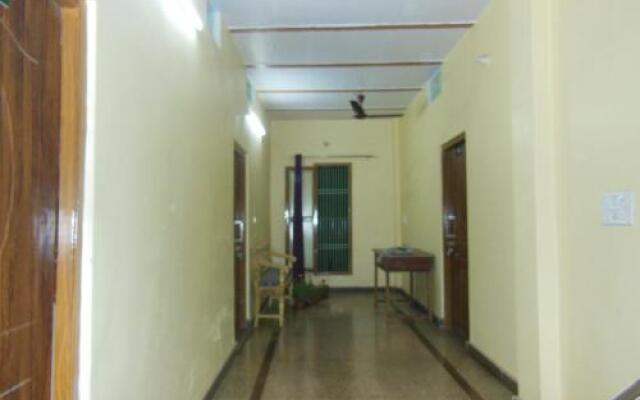 Shiva Inn Paying Guest House