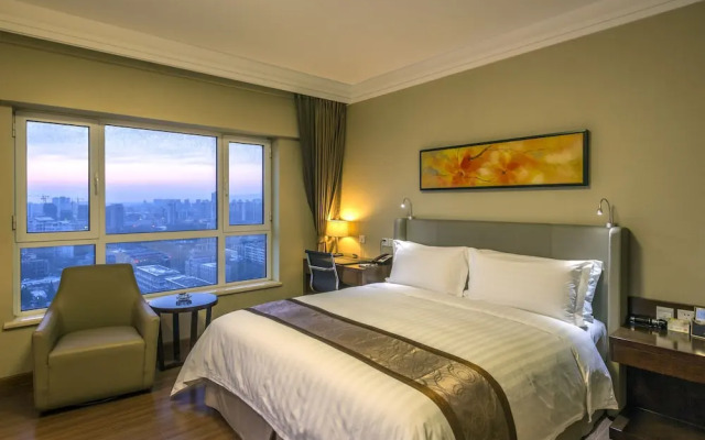 Jinjiang Peninsula Seasons Hotel