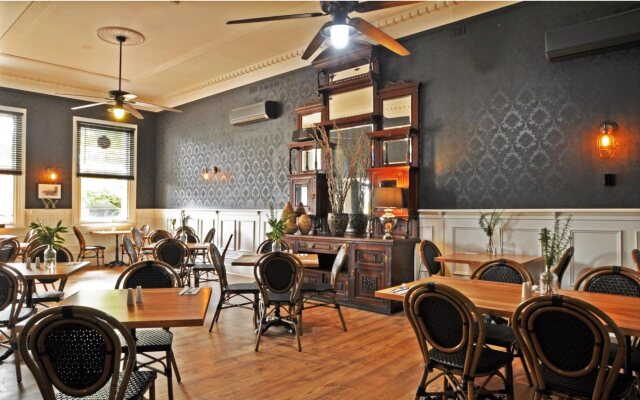 Healesville Grand Hotel