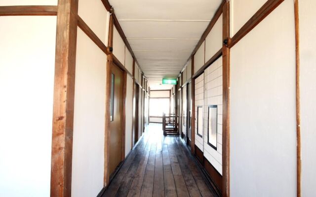 KUSHIRO GUESTHOUSE COOK A DOODLE DOO - Hostel