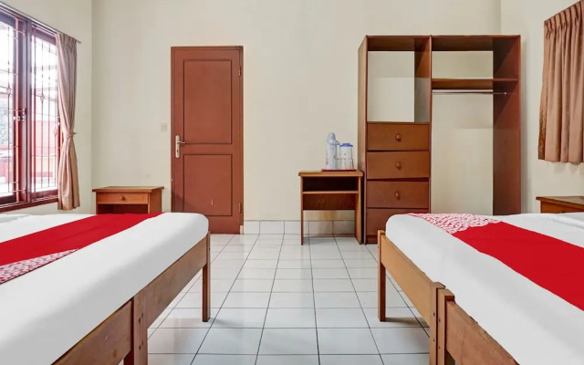 Capital O 90596 Hotel Griya Astoeti