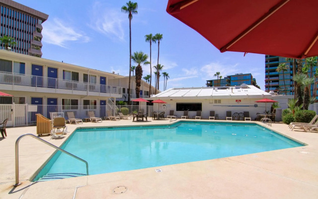 Motel 6 Old town Scottsdale/Fashion Square