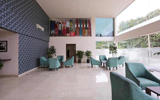 OYO 7386 The Oasis Hotel