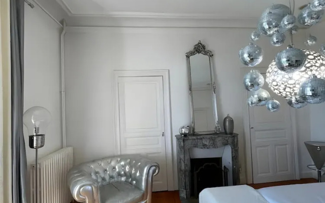 Estate in Saint-pavace Near Le Mans Circuit