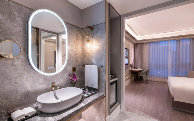 Mercure Shanghai Xujiahui South